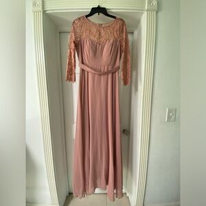Elegant Lace Sleeve Maxi Dress in Dusty Rose